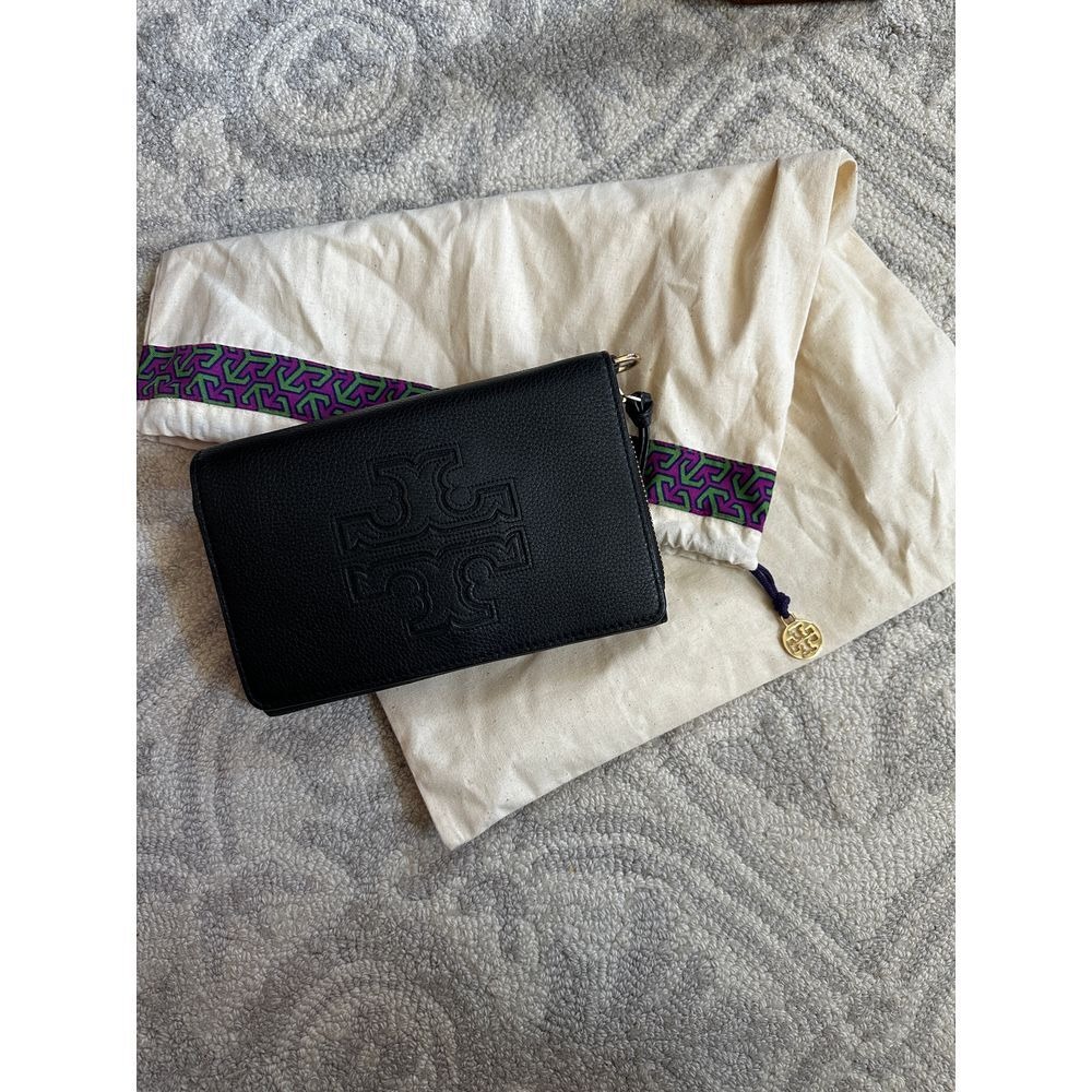 Tory Burch Miller Wallet Crossbody Bag Black Pebbled Leather Gold Hardware Logo